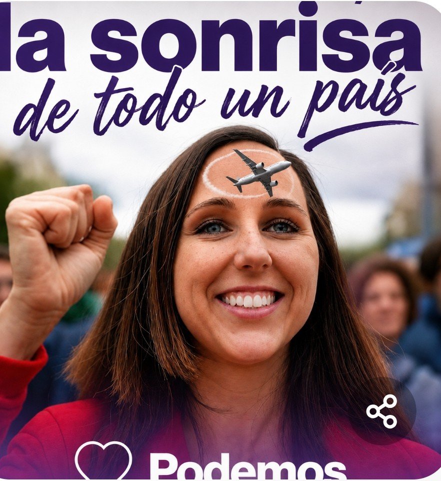 gagus123's tweet photo. @MrsSpain0 La sonrisa y la frente 🤣🤣🤣 https://t.co/mwb0M3EMR9