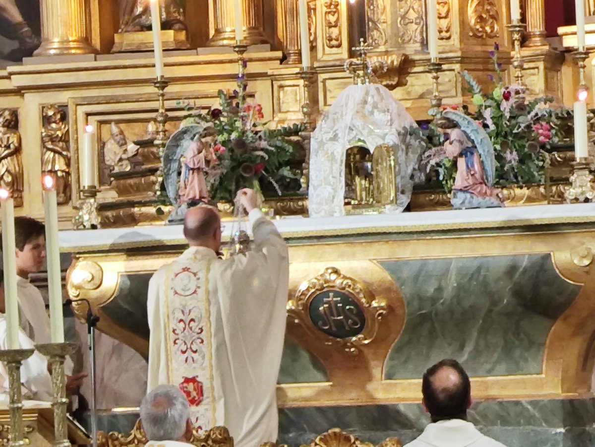 ParroquiaYepes's tweet photo. En el #PrimerViernes de septiembre hemos celebrado la #SantaMisa de la toma de posesión de d. Juan Luis Novillo como párroco de #Yepes presidida por d. Luis Lucendo, Vicario Episcopal y con d. Emilio Palomo @epg_epalomoguio y numerosos fieles y sacerdotes
#BenditoSeaDios https://t.co/lQfROWf3S6