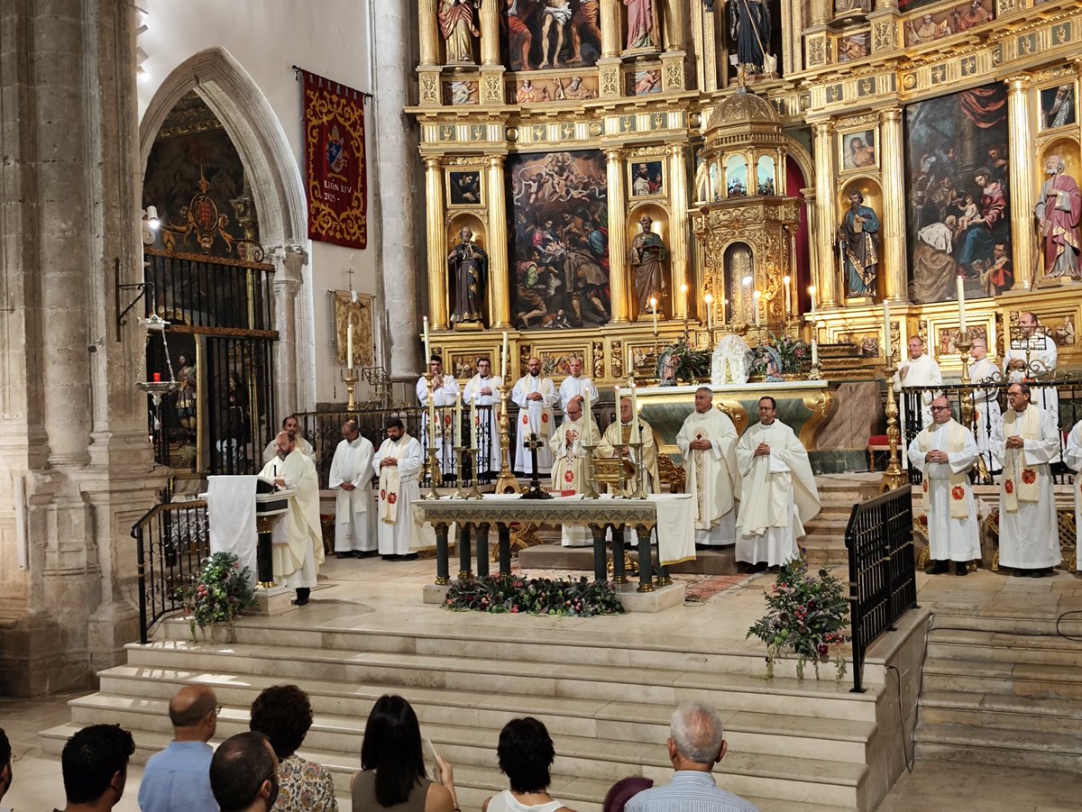 ParroquiaYepes's tweet photo. En el #PrimerViernes de septiembre hemos celebrado la #SantaMisa de la toma de posesión de d. Juan Luis Novillo como párroco de #Yepes presidida por d. Luis Lucendo, Vicario Episcopal y con d. Emilio Palomo @epg_epalomoguio y numerosos fieles y sacerdotes
#BenditoSeaDios https://t.co/lQfROWf3S6