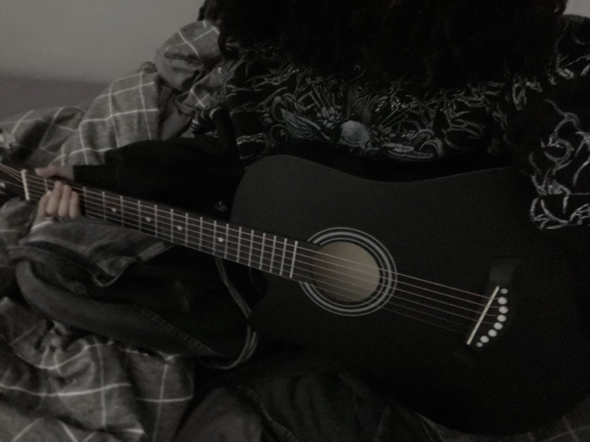 desiretoskblood's tweet photo. I will play ur favorite song on my guitar as a kind of love language https://t.co/IS1KGOtZsu