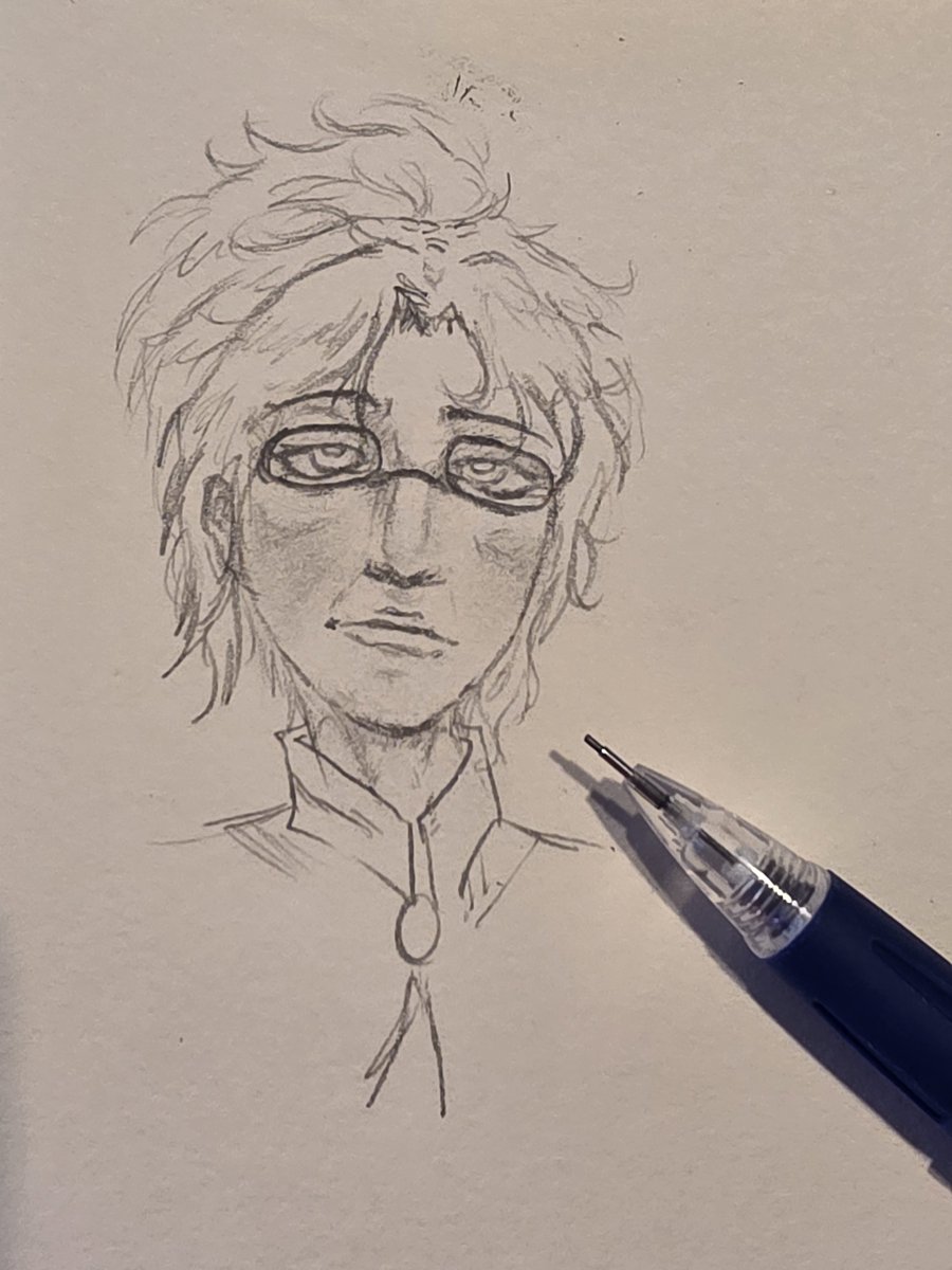 TeekuLynn's tweet photo. #hange #attackontitan https://t.co/2TefUZaBQJ