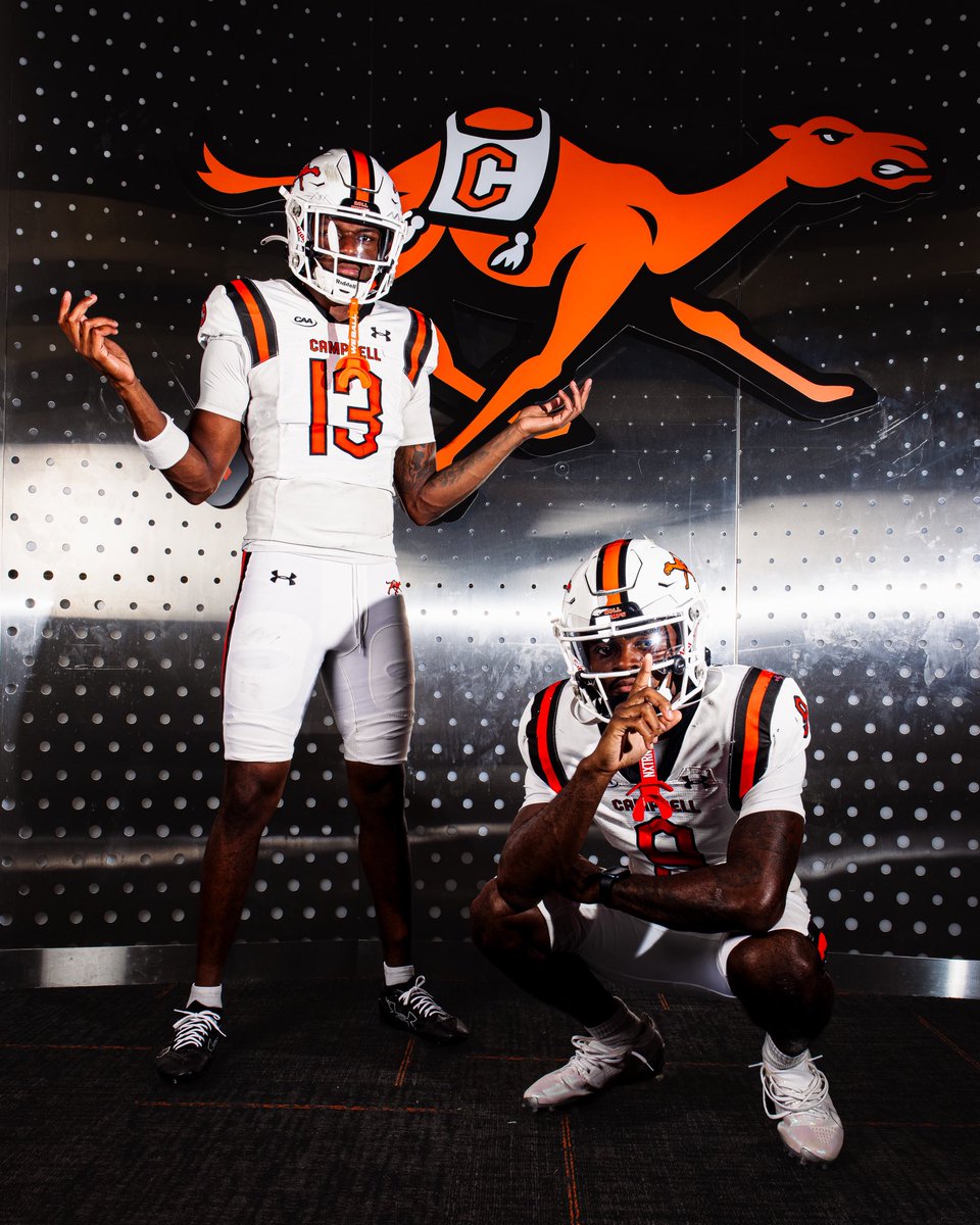 GoCamelsFB's tweet photo. ⚪️⚪️⚪️

#FightAsONE | #RollHumps 🐪🏈 https://t.co/daJM9yQAdN