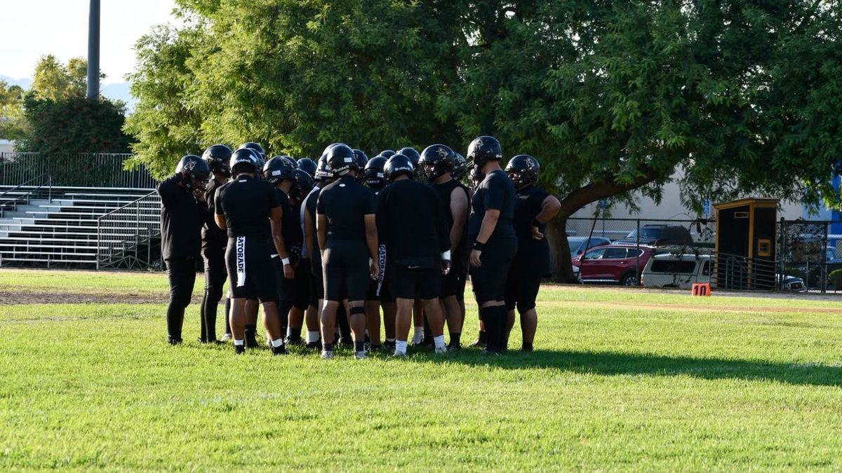 brandonHVfb's tweet photo. Great team win yesterday with my brothers! Had an incredible game and I’m grateful for all the support. None of this is possible without my teammates, coaches, and everyone who continues to support me.

14 carries | 273 rushing yards | 5 TDs
1 two-point conversion

1-0 every week https://t.co/zuYPrhc3uC