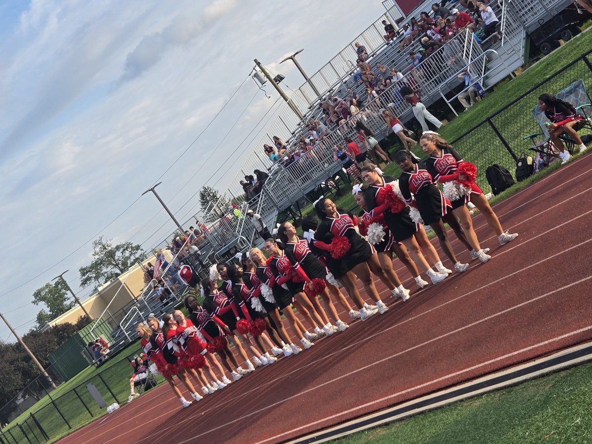 dadamltps's tweet photo. Our @CardinalsLHS Friday Night football game is just underway! Come out to support your Cardinals!! @LTPS1 @LTPSAthletics #LTPSThisIsUs https://t.co/6IEpTq9Wgi