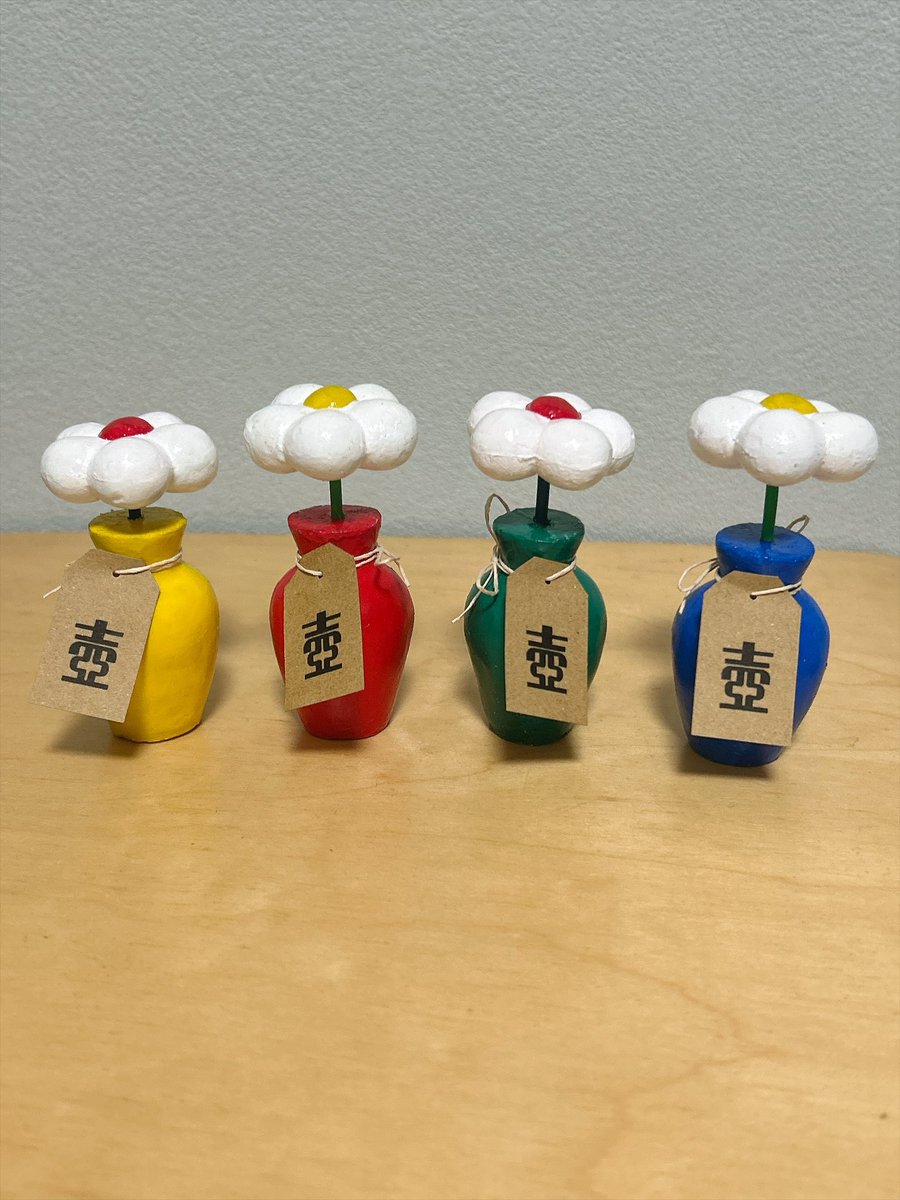 Migyhidary8's tweet photo. 9/5,9/6に、藝祭アートマーケットにて作品販売しています！
・超銀河お面くじ
・クマネズミ
・壺
・モール盆栽
#藝祭 #藝祭アトマ #藝祭2026 #アートマーケット https://t.co/Ru2eVVAQhN