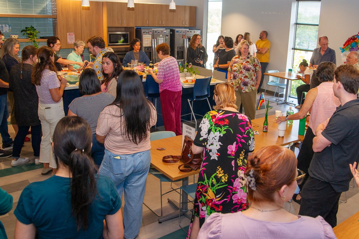 foundcom's tweet photo. 👏This week, we said farewell to Jackie Cuellar, our Director of Corporate and Volunteer Engagement. In her 20 years with Foundation Communities, Jackie took us from one volunteer program to 10, managing thousands of volunteers and fundraising campaigns. Thank you, Jackie! https://t.co/CvsXfqWamp