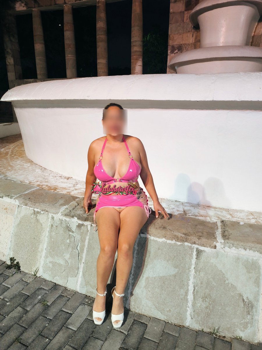 LuluPepeSW1's tweet photo. Se me antoja para hoy en la noche un motelito para grabar con unos 2 o 3 singles y mi esposo, quien jala? Manden DM https://t.co/ZdyH7iFvo1