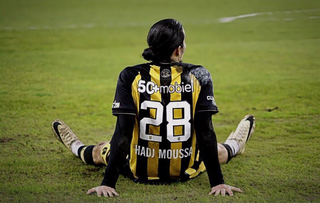 enuior's tweet photo. 💣 والله ثم والله ان اللاعب يرغب بالاتحاد ورفض التدريب من يومين وابلغهم بالجانب هذا

موضوع ابتزاز من اداره فينورد ومن هالامور لاتعني لي كمشجع اتحادي لان هذي الاداره هي من وضعت نفسها بحرج والاحتياجات واضحه منذ شهرين كامله 👍

🟡 #انيس_شارينا_احسموها ⚫️ 

لامبررات باقي يومين فقط ⏳ https://t.co/B0ERFfr9Z0