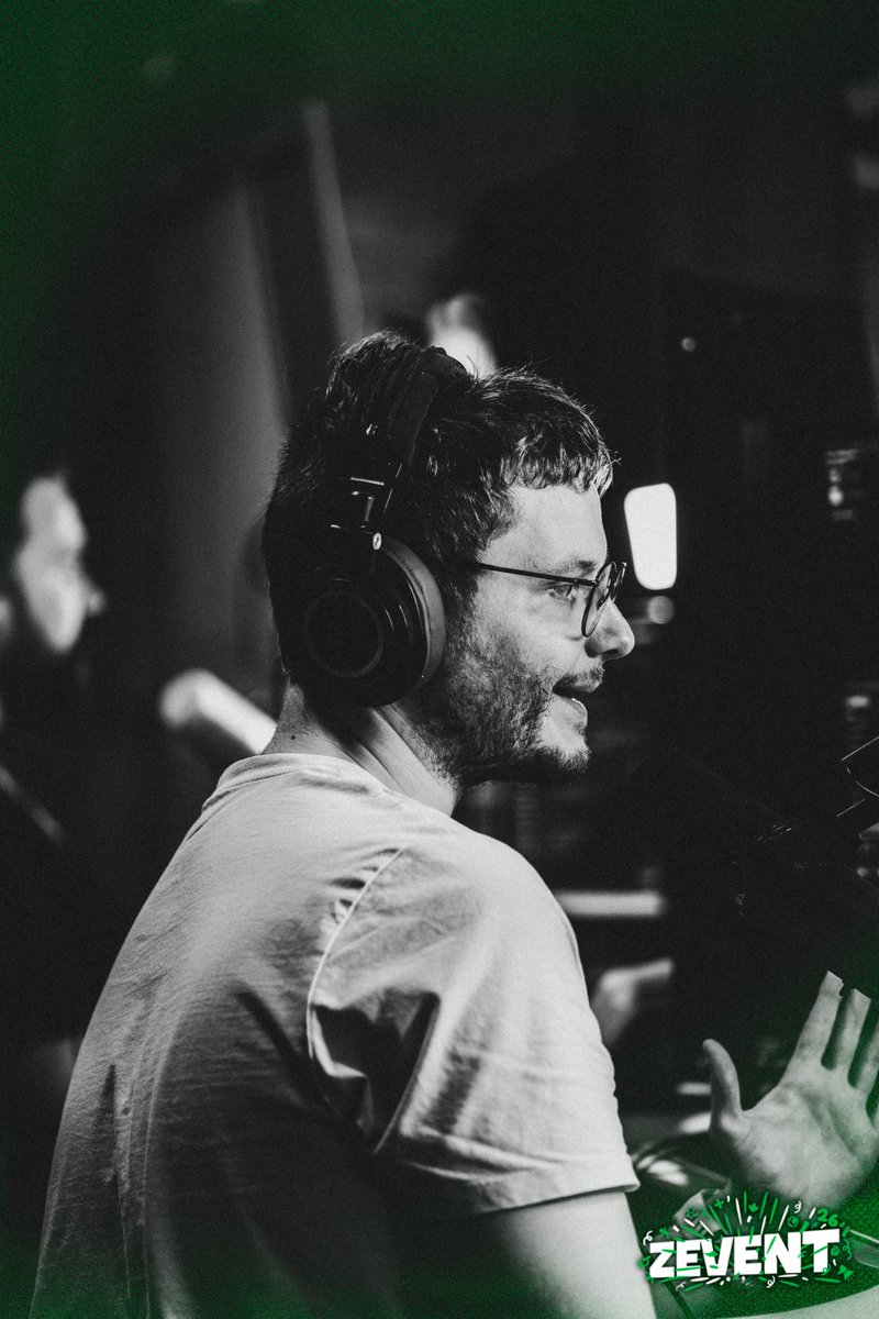 DOFUSfr's tweet photo. 🎬 Partagez-nous vos meilleurs clips du ZEVENT en commentaires en mentionnant votre créateur préféré ! 👀

Moments drôles, fails, séquences improbables… on veut tout voir 🔥
À la fin du week-end, on tirera une personne au sort dans les commentaires 🎁

À gagner : un Caskwitter !

À vos clips ! 💚