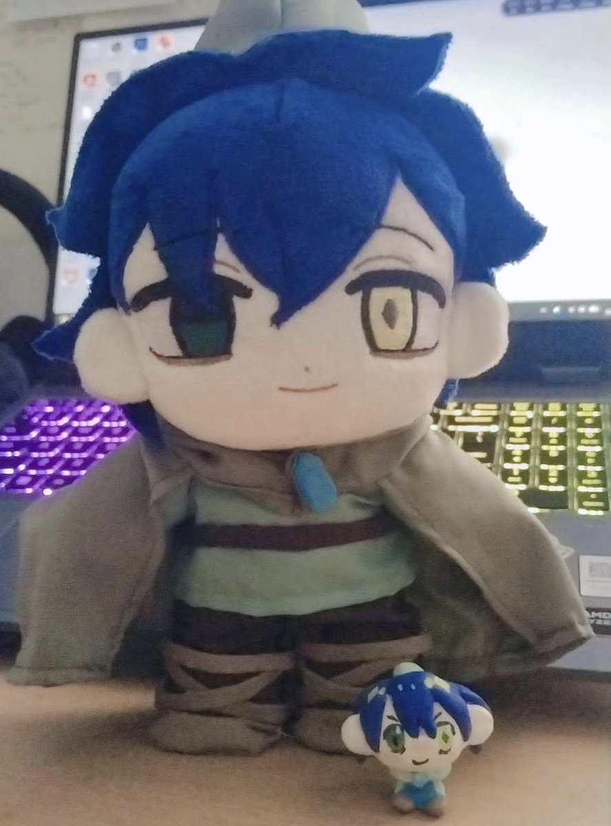 greexio's tweet photo. i want to show this custom plush of Lukas i commed that just arrived a while ago to me and i love it so much (mini Lukas i made myself 😂) https://t.co/3mIG9IsEad