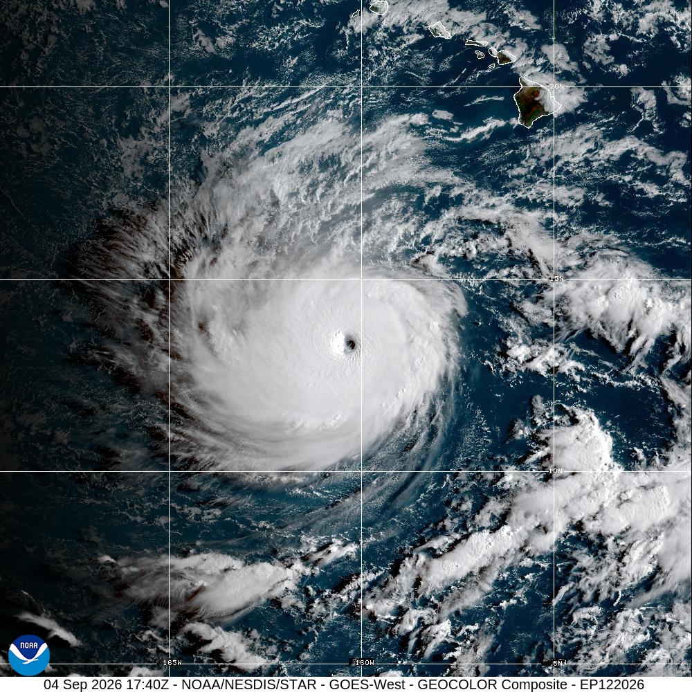 NHC_Pacific's tweet photo. The Air Force Reserve #HurricaneHunters are currently investigating #Lowell and have found that the maximum winds have increased to around 150 mph (240 km/h), making Lowell a CATEGORY 4 on the Saffir-Simpson Hurricane Wind Scale. Visit https://t.co/NyUGSIFCuo for the latest info. https://t.co/l8KxB72j99
