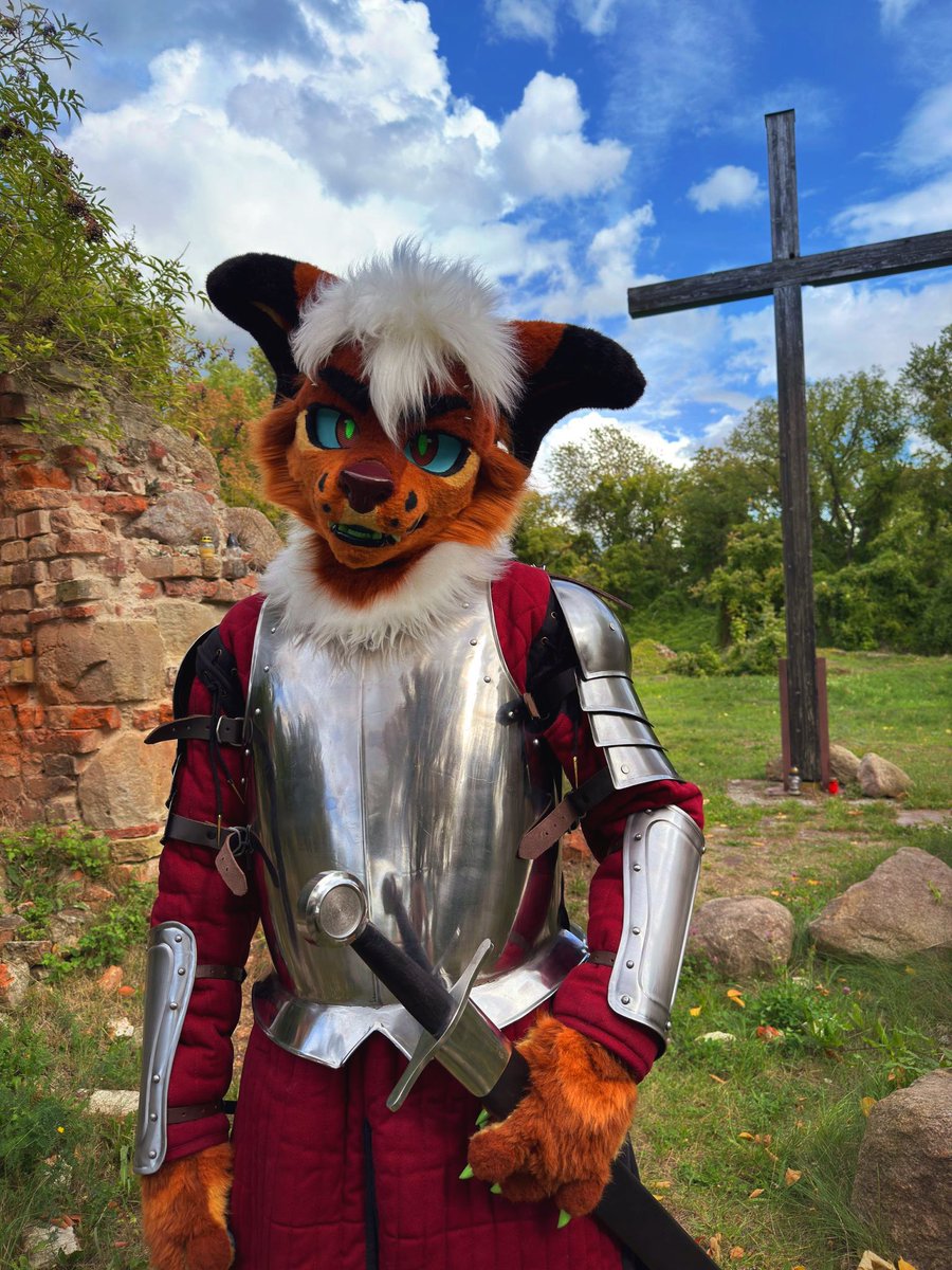deastratit's tweet photo. Your cavalry arrived 🗡 https://t.co/SfGJSwpizB