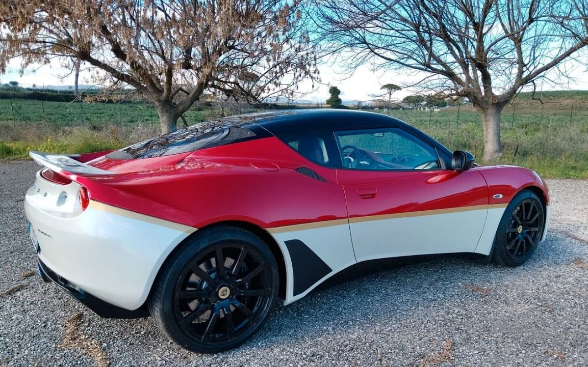 MikoH27624's tweet photo. Lotus Evora Lotus Evora 2 2- MANUALE 280 cv https://t.co/INv9roaUcH