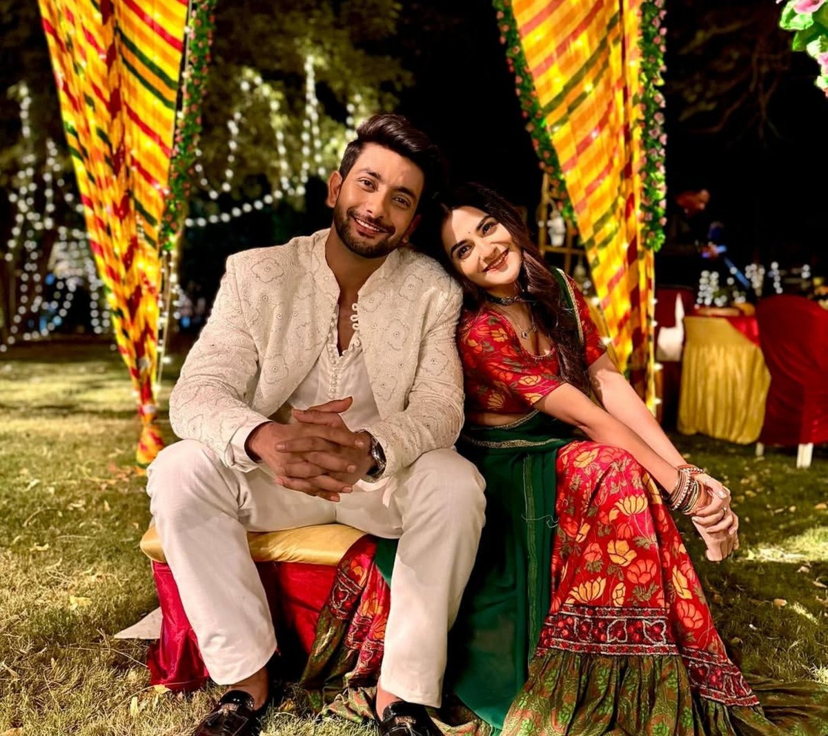 Phoenixdeba's tweet photo. Birthday Greetings FK 🎂😇
One of our fav pics 🤩
We wish and hope someday yet again we see them together creating some magic 🤞
#FahmaanKhan
#HappyBirthdayFahmaanKhan
#DebattamaSaha https://t.co/9BUEODp0Bi