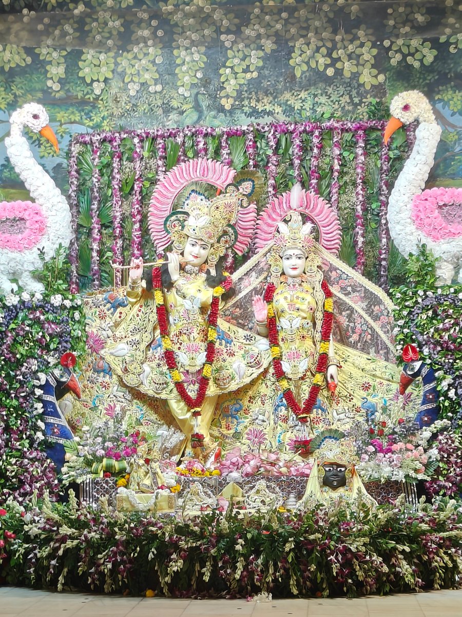 RajatSharmaLive's tweet photo. ये जन्म का समय नहीं था, समय का जन्म हुआ था... 

#KrishnaJanmashtmi https://t.co/enMyvwOq3b