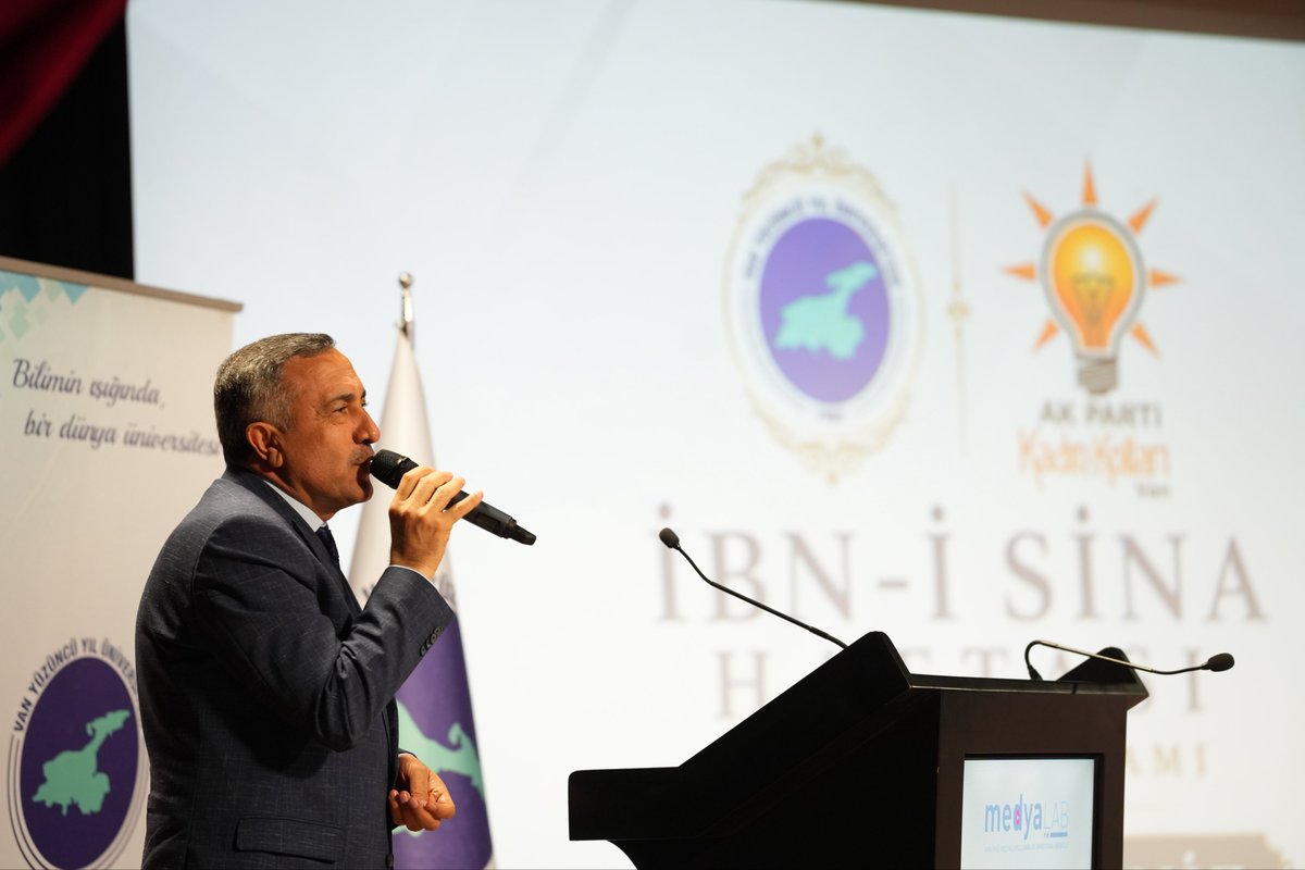 AK_PartiVan's tweet photo. İBN-İ SİNA HAFTASI ÖZEL PROGRAMI

İbn-i Sina Haftası kapsamında, önceki dönem Belediye Başkanımız ve Van Yüzüncü Yıl Üniversitesi Öğretim Üyesi Prof. Dr. Fevzi Özgökçe hocamızın sunumuyla anlamlı bir program gerçekleştirdik.

Kadın Kolları Başkanlığımızın öncülüğünde düzenlenen programa; İl Başkanımız Abdulahat Arvas ve Kadın Kolları Başkanımız Zerrin Alpaslan başta olmak üzere teşkilat mensuplarımız katılım sağladı.

İlim ve medeniyet tarihimizin önemli şahsiyetlerinden İbn-i Sina’yı anmak, onun bilim dünyasına bıraktığı eşsiz mirası yeniden hatırlamak adına düzenlediğimiz programın hayırlara vesile olmasını diliyoruz.

Emeği geçen herkese teşekkür ediyoruz.
@akparti
@abuyukgumus 
@MustafaAlkayis 
@Recep_ayd25