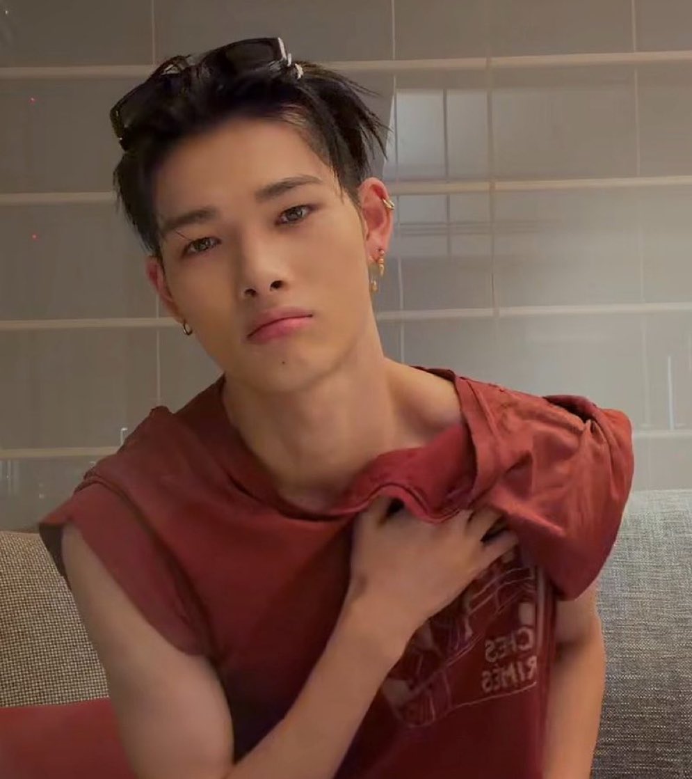 mycutieriki's tweet photo. “🥺” https://t.co/uEwflHzEdu