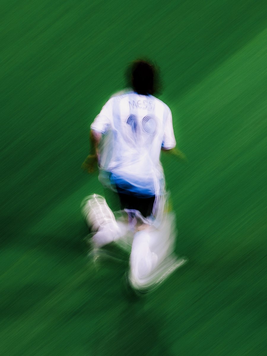fifaworldcup_es's tweet photo. Más rápido que el tiempo. 🏃⏳

#CopaMundialFIFA https://t.co/4Wslp5Gk77