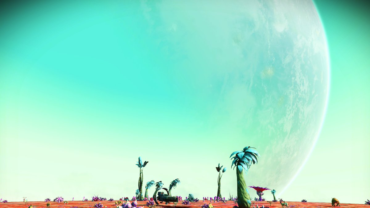 Laibzer's tweet photo. To celebrate the 10th anniversary of No Man's Sky and the upcoming COSMOS update, I thought I'd share this screenshot I took back in 2017 using a mod called Crescent Worlds.

I still love the old No Man's Sky aesthetic. It had such a unique vibe. 🍸

#NoMansSky https://t.co/8RfVxaP79t