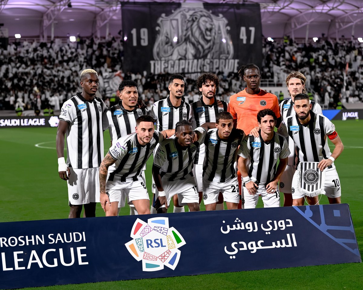 AlShababSaudiFC's tweet photo. منصور يا أغلى شعار 🤍🖤 https://t.co/jHJkMV0O0e