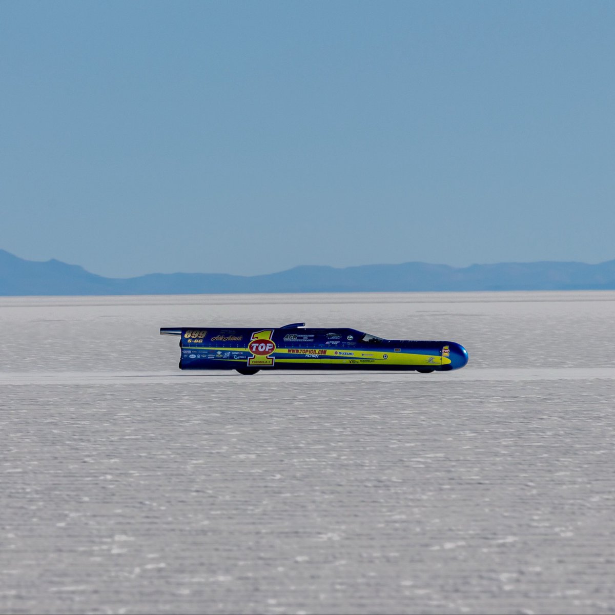 FIM_live's tweet photo. 🇧🇴October date for Bolivia Speed Trials
Read more ➡️ https://t.co/KTO81idY2P
#FIM #FIMlandspeed https://t.co/kkKOlFau8V