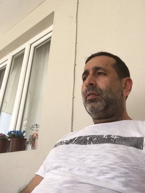 erdemarmoush's tweet photo. Savaş satış

-gençlerine müebbet yedirir 
-düşmanlarını savunmasızken vurur
-sevgilisini terk etti
-Hırsızdır 

Gökhan abi

-Gençlerini zengin eder
-Düşmanlarını hakkıyla yer
- Kadını için herşeyi yaptı
-Esnaftır https://t.co/p4WdZax4Og