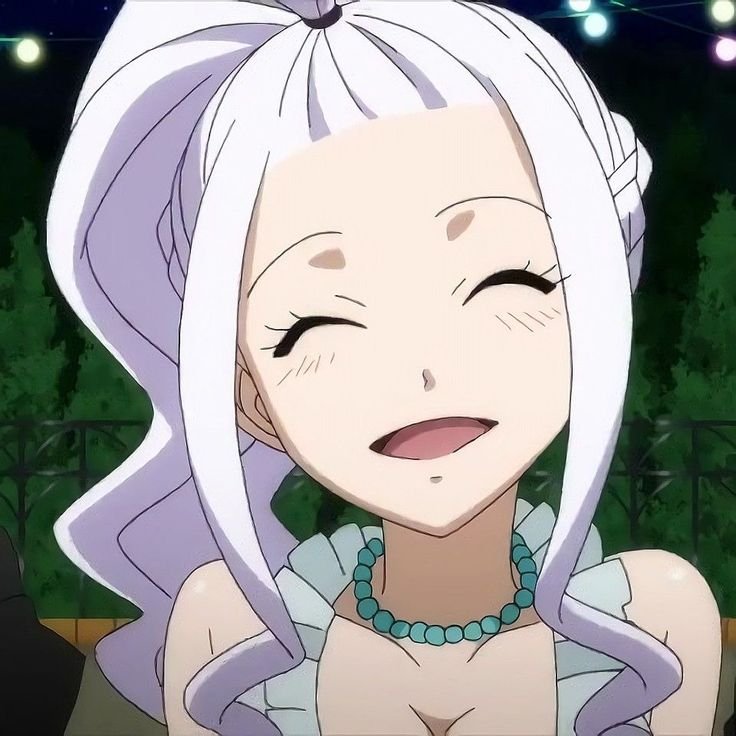 EyeQueue9k's tweet photo. How can you not love this angel 
With her beautiful smile https://t.co/bDluIKi7tC