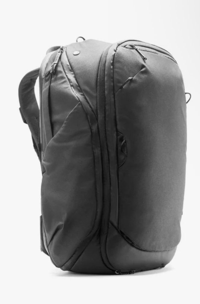 JonathanLee's tweet photo. @aashaysanghvi_ Love my @peakdesignltd Travel Backpack if you’re looking for something with more space. 

I pack my gym bag clothes/shoes in it and don’t need separate gym bag. I’ve also done 3-4 day trips with just this backpack. https://t.co/Qs6S4tI6Yr