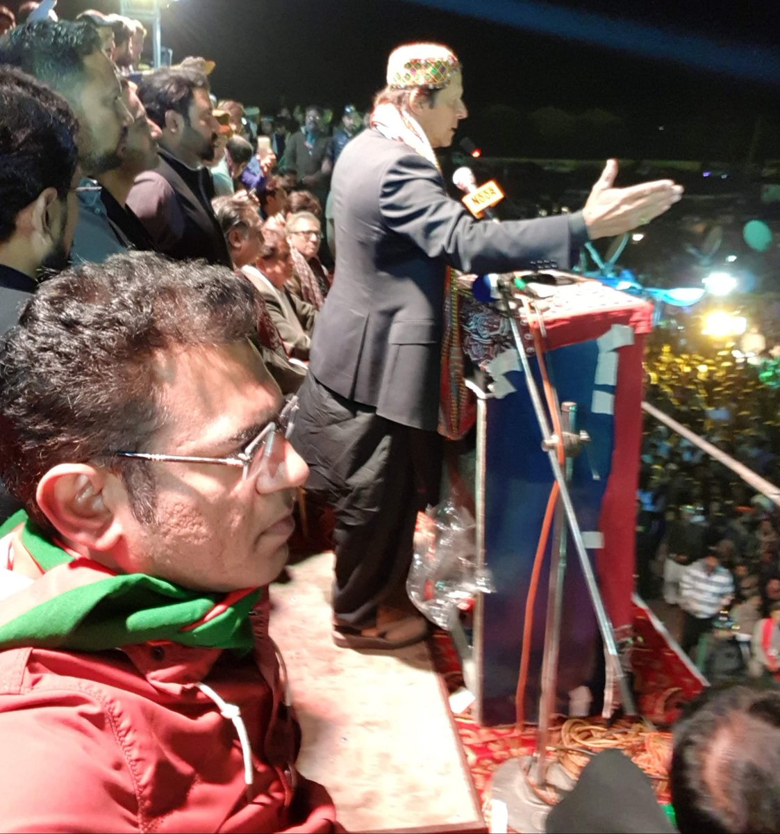 ASY53's tweet photo. دسمبر 2017 میں مجھے پہلی بار اپنے قائد عمران خان کے ساتھ سندھ کے شہر ٹنڈو محمد خان جانے کا موقع ملا۔ https://t.co/nJ9SaQnPVd