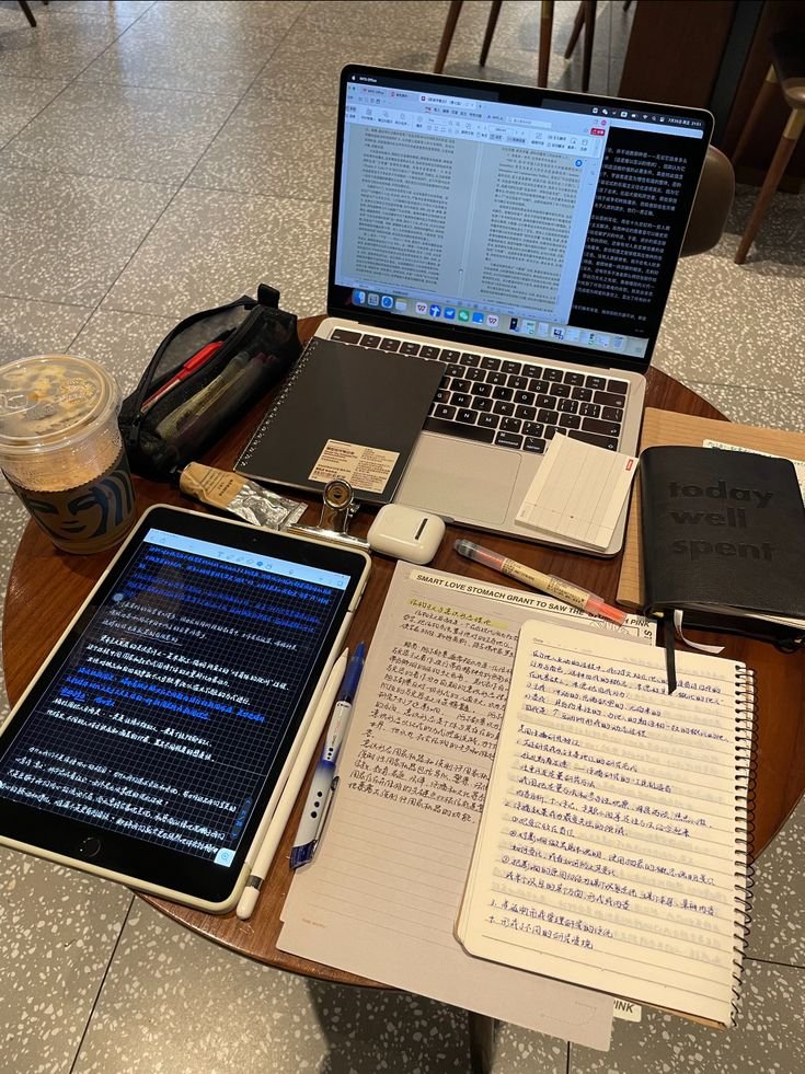 islaboards's tweet photo. Learning a new language 📝📖📚 https://t.co/oSzIL6VHCa