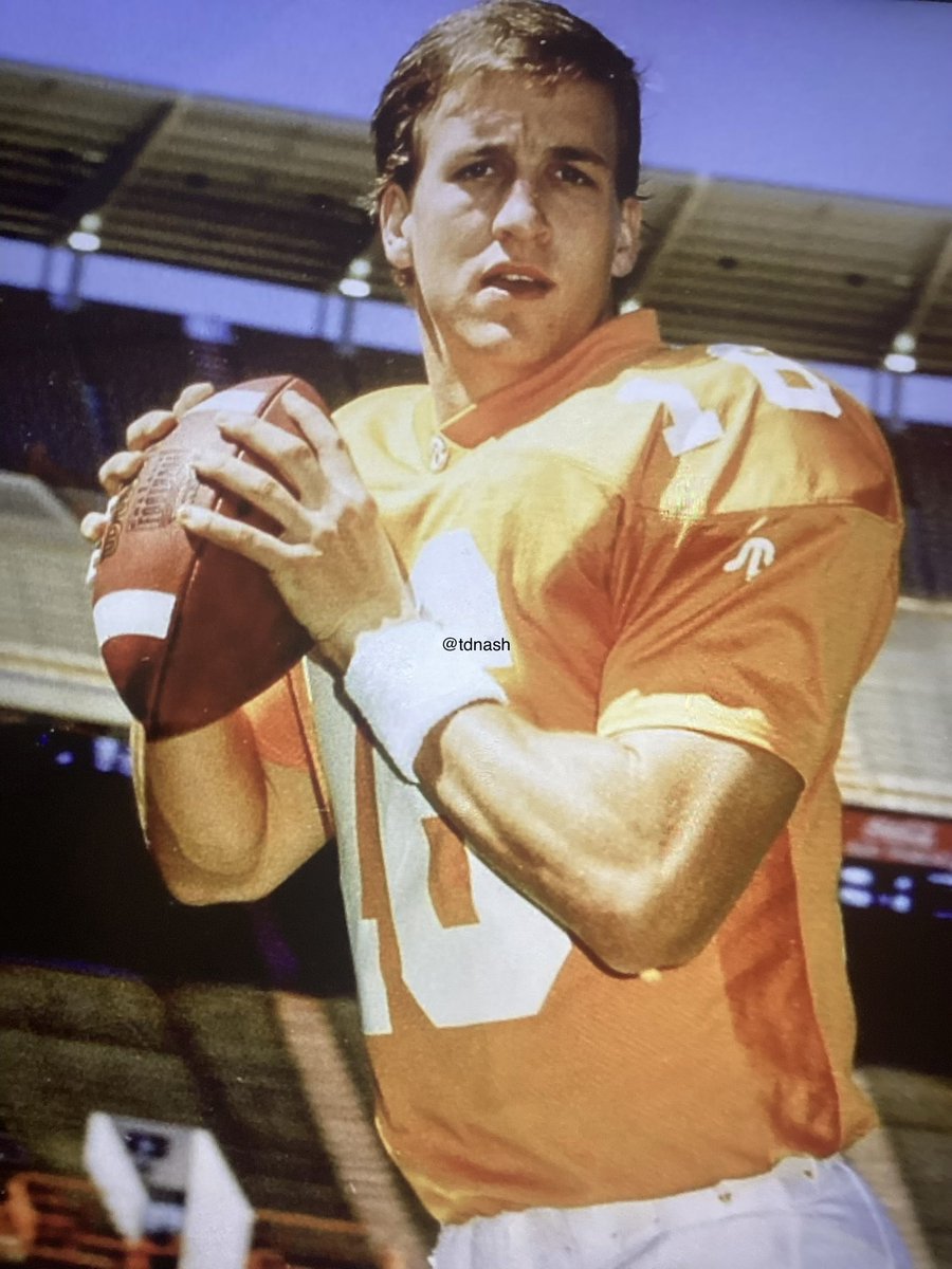 td_nash's tweet photo. Who was the Quarterback of your favorite college football team when you were 12 years old?🧐 https://t.co/9vViuzvmlv