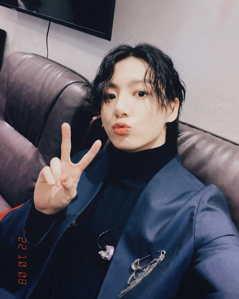 farkile_chanel's tweet photo. Ah, seharusnya aku tidur dengan Weverse, tapi aku sangat mengantuk sampai pingsan... TT
Saya sangat sangat sangat sangat senang dan bahagia bisa melihat ARMY kemarin. Sampai jumpa di Busan! ! !......... https://t.co/tb8J3bHaBN
