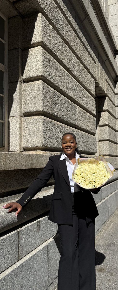 mimi_miimz's tweet photo. So I did a thing today….🥹
Admitted Attorney of the High Court🥹👩🏾‍⚖️ https://t.co/I88CiER8aK