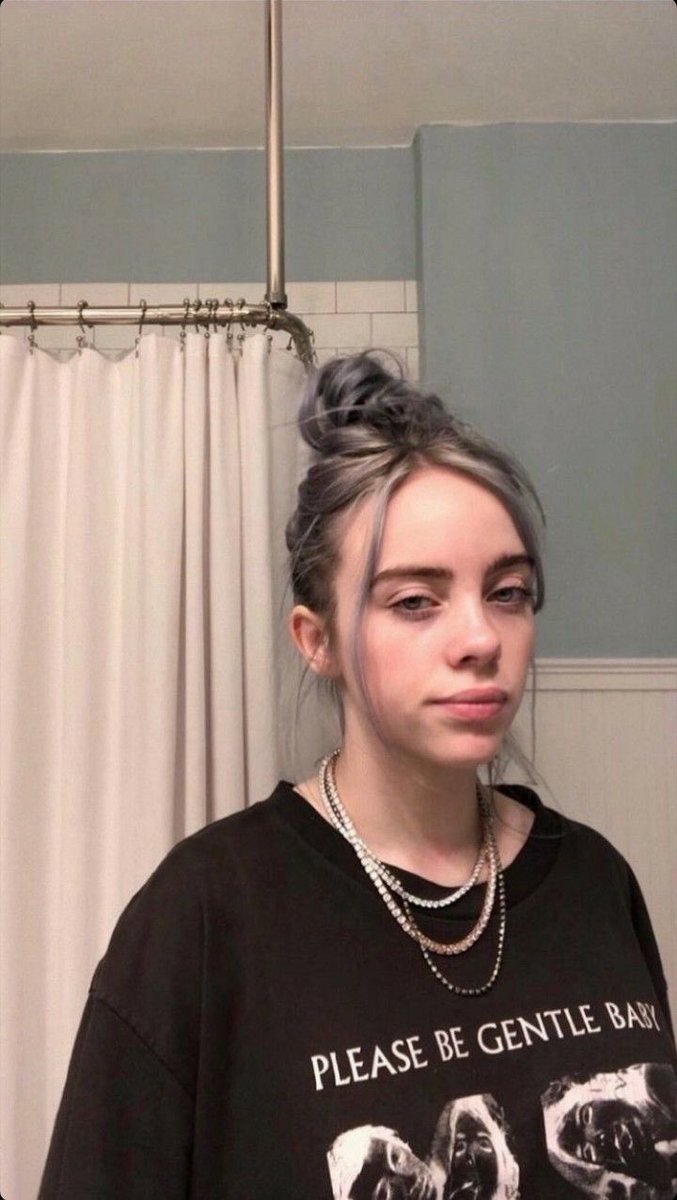 trueb1ueee's tweet photo. this just ruined my life i love her so much https://t.co/msNYv7EUY8
