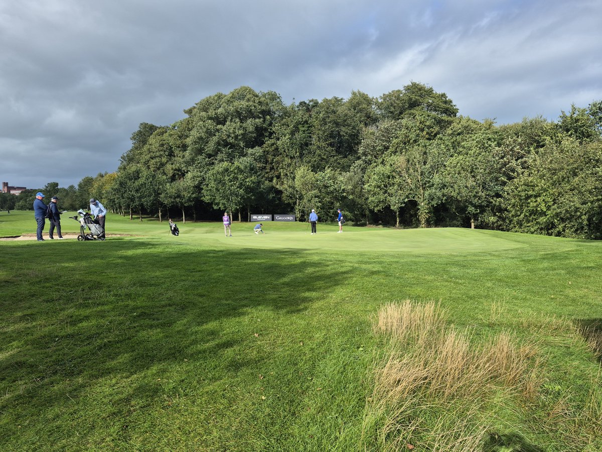 Colin899Dean's tweet photo. A super day at @euLegendsTour at @GalgormGolf #NiLegends #LegendsTour on the scoreboard at the 17th hole with a stacked leader board. ⛳️🏌‍♂️ https://t.co/H3UWrbt79v