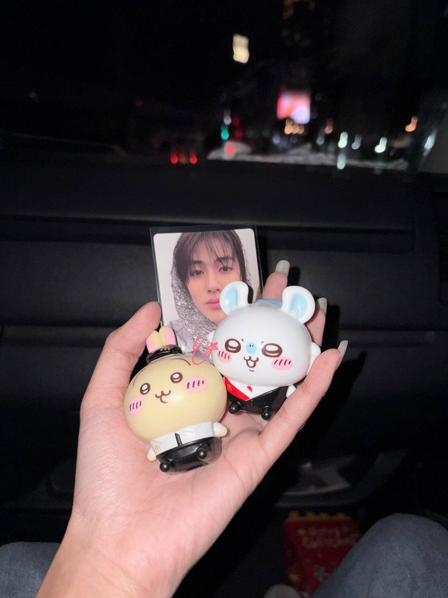 eomryulz's tweet photo. — #ryeomails ฅᐢ..ᐢ₎♡

mom brought the parcel pag-sundo sakin so sa car ko na siya na-unbox nkklk 😭 but sean arrived safely !! thank u so much for the smooth transaction @itgirlpham #frompham ₊˚⊹ᡣ𐭩 https://t.co/1PcxmdfT8T