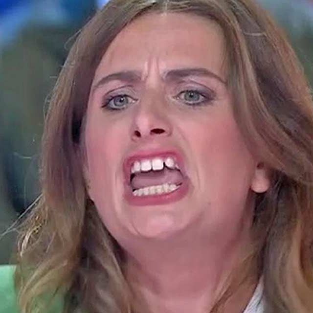 VirginiePerez15's tweet photo. 🚨Marine Tondelier va accoucher ce mois de septembre 2026. La salade va accoucher d’une sucrine…pauvre  gosse,  je  le  plains  déjà https://t.co/XEw0gqlGWN
