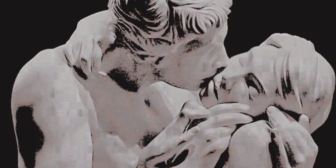 DRAGONVEILED's tweet photo. ❝     My sister was named heir by our father. The blood of kings runs through her veins, and no man’s ambition shall make her less worthy of the crown.    ❞ https://t.co/1vvnDQorOI