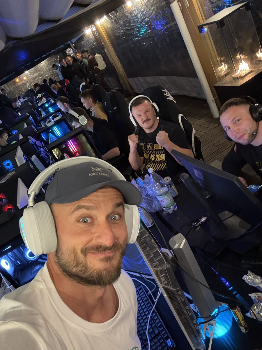 paszaBiceps's tweet photo. lanowa bitka vs octopus Ćwierćfinały PGC 💪

https://t.co/vzErQZOium https://t.co/Y7pARGzM46