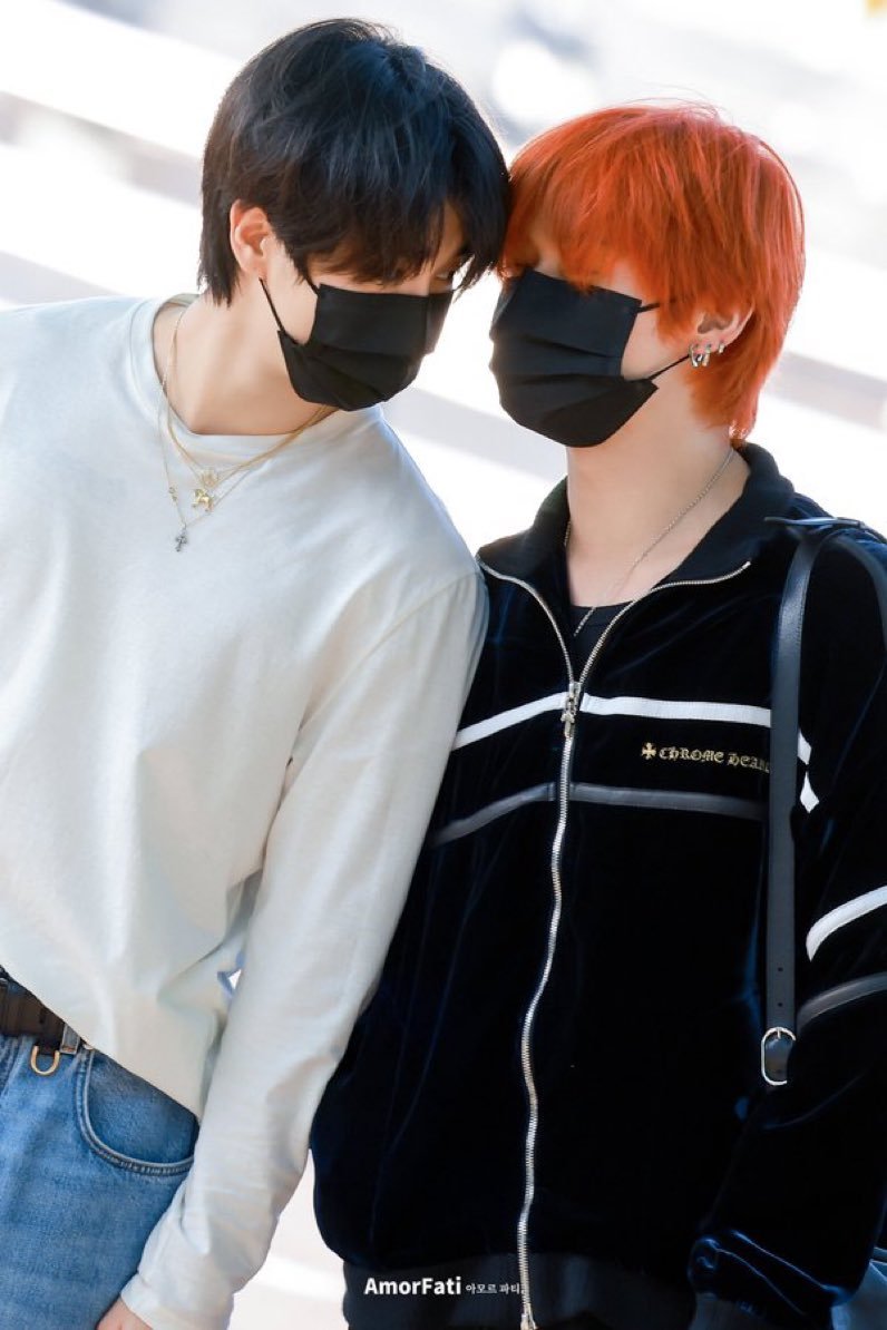 misoieu's tweet photo. minho realmente eh a mary jane do peter parker do jisung ne =3 https://t.co/eARmGrETRB