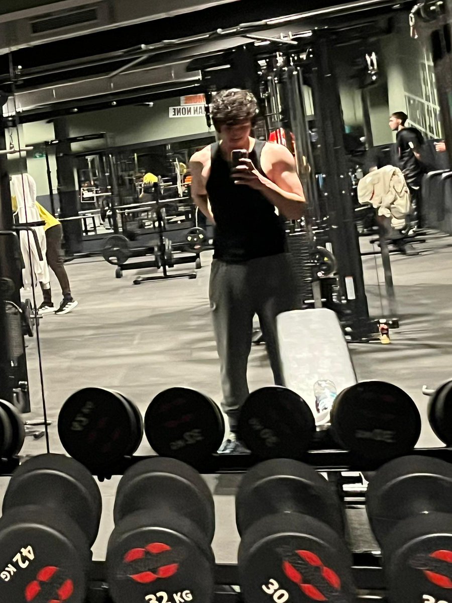 Lxmitlesss_'s tweet photo. #nsfwtwt intro! Not new but came back after taking a break and looking for new moots
- 21 
- he/him
- switch (domn++)
- Down to talk about pretty much anything: Anime, Music, Film, Art, Horror, Politics, Games, Gym, etc
- 6'3
- eng/spa
- Dms open! https://t.co/jWm00d5gVv