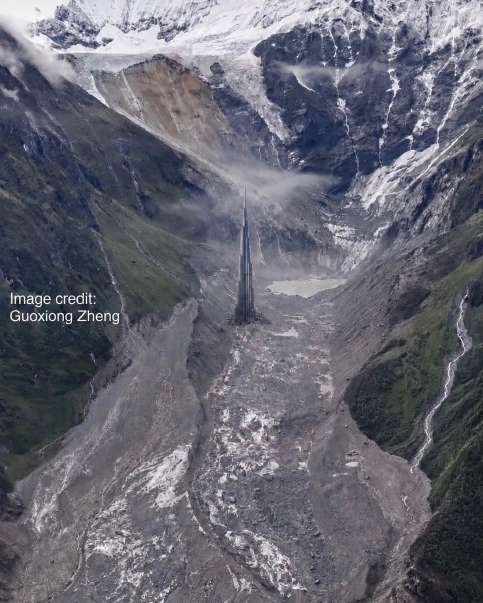 cristiancrespoj's tweet photo. 🚩Esta imagen pone en perspectiva la inmensidad del Himalaya.

Lo que estás viendo son las consecuencias de un enorme colapso de un glaciar y de una ladera montañosa cerca de la frontera entre Nepal y el Tíbet.

Para tener una referencia de escala, se añadió digitalmente a la imagen el Burj Khalifa, el edificio más alto del mundo, con 828 metros (2.717 pies) de altura.

Y parece casi insignificante.

La comparación es aproximada y no constituye una medición científica exacta, pero permite hacerse una idea de lo enorme que es este paisaje.

Observa atentamente el extremo izquierdo.

Una sección de la montaña simplemente ha desaparecido.

Eventos como este nos recuerdan que, en el Himalaya, la escala geológica resulta difícil de comprender para la mente humana. Los edificios que dominan nuestras ciudades pueden convertirse en diminutos puntos de referencia frente a montañas, glaciares y fuerzas naturales capaces de transformar completamente el paisaje.

La montaña no necesita parecer peligrosa para recordarnos lo poderosa que es.

📸 Imagen original: Guoxiong Zheng
🏙️ Burj Khalifa añadido como referencia de escala: Iain Cameron

#Himalaya #Nepal #Tíbet #Glaciar #Montañas #Montañismo #Geología #EntornoExtremo