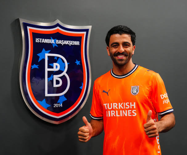 Kuvva1907's tweet photo. Oyuna girdi 5 dakikada maçı sattı karaktersiz !! https://t.co/uXFnLwo56t