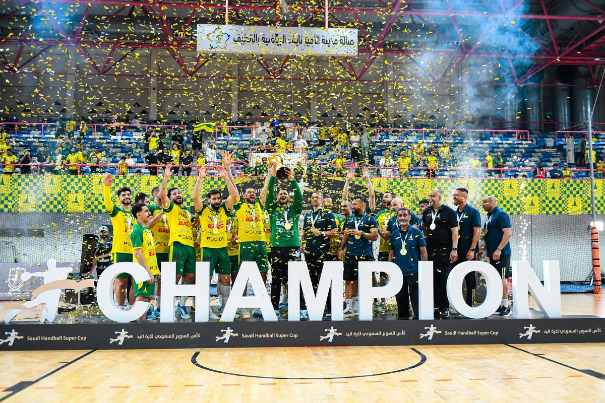 Khaleejclub's tweet photo. تـعددت المنصات .. والبطل واحد ☝🏻🏆

#سوبر_اليد_خلجاوي 🟨🟩 https://t.co/qLEZTfKfpR
