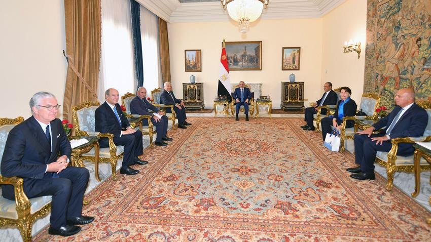 Nabd__Masr's tweet photo. لقاء مهم بين الرئيس السيسي ووزير الخارجية الإيطالي أنطونيو تاياني يؤكد أهمية الشراكة المصرية الإيطالية وفتح آفاق جديدة للتعاون بما يخدم مصالح البلدين والشعبين.
#السيسي #مصر https://t.co/eNpEXMQiTK