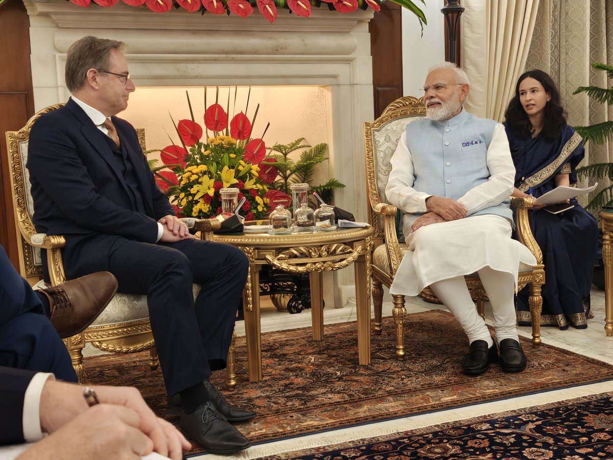 PascalHeyman's tweet photo. 🇧🇪 PM @Bart_DeWever meeting 🇮🇳 PM @narendramodi in New Delhi. First visit of a Belgian PM in 20 years. Strenghtening bilateral and European trade and partnership with #India building on the great potential of the India-EU Free Trade Agreement to be signed by the end of this year. https://t.co/asjcyxN6TD