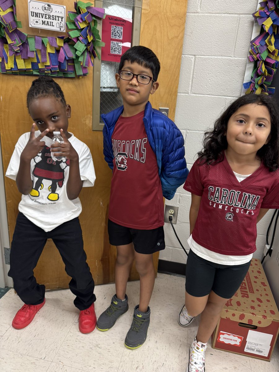 MrsNettlesJones's tweet photo. NJU celebrates College Day!!!! @RSD1_AVID #NJUniversity @R1ForestHeights #NationalCollegeDay @AVID4College https://t.co/OBXF5bFp76