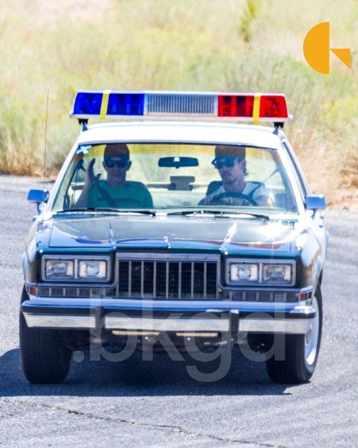 Celeb_myworld's tweet photo. 📸| New photos of Austin Butler has once again thrown himself into a role. The actor was secretly spotted training for stunt driving scenes on the set of "Miami Vice '85.".
©: backgrid_usa
#Austinbutler
#backgrid https://t.co/drJozdAYN9