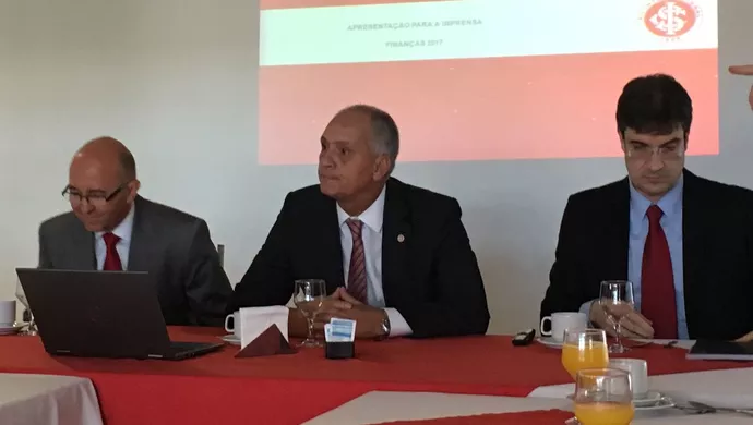 memoriacolorada's tweet photo. Giovane Zanardo está na diretoria do Sport Club Internacional desde 2017 e segue intocável. 

Não é nada pessoal, mas como sócio e torcedor, preciso entender: o que ele faz de tão diferente para que o clube continue estagnado e não cresça ano após ano e ele siga intocável?

Precisamos de respostas.