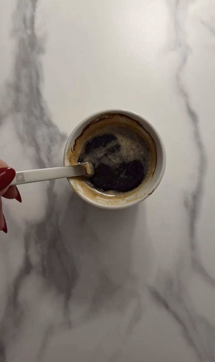 R20rrx's tweet photo. فاتنه ☕️ https://t.co/6iNChJl7hT